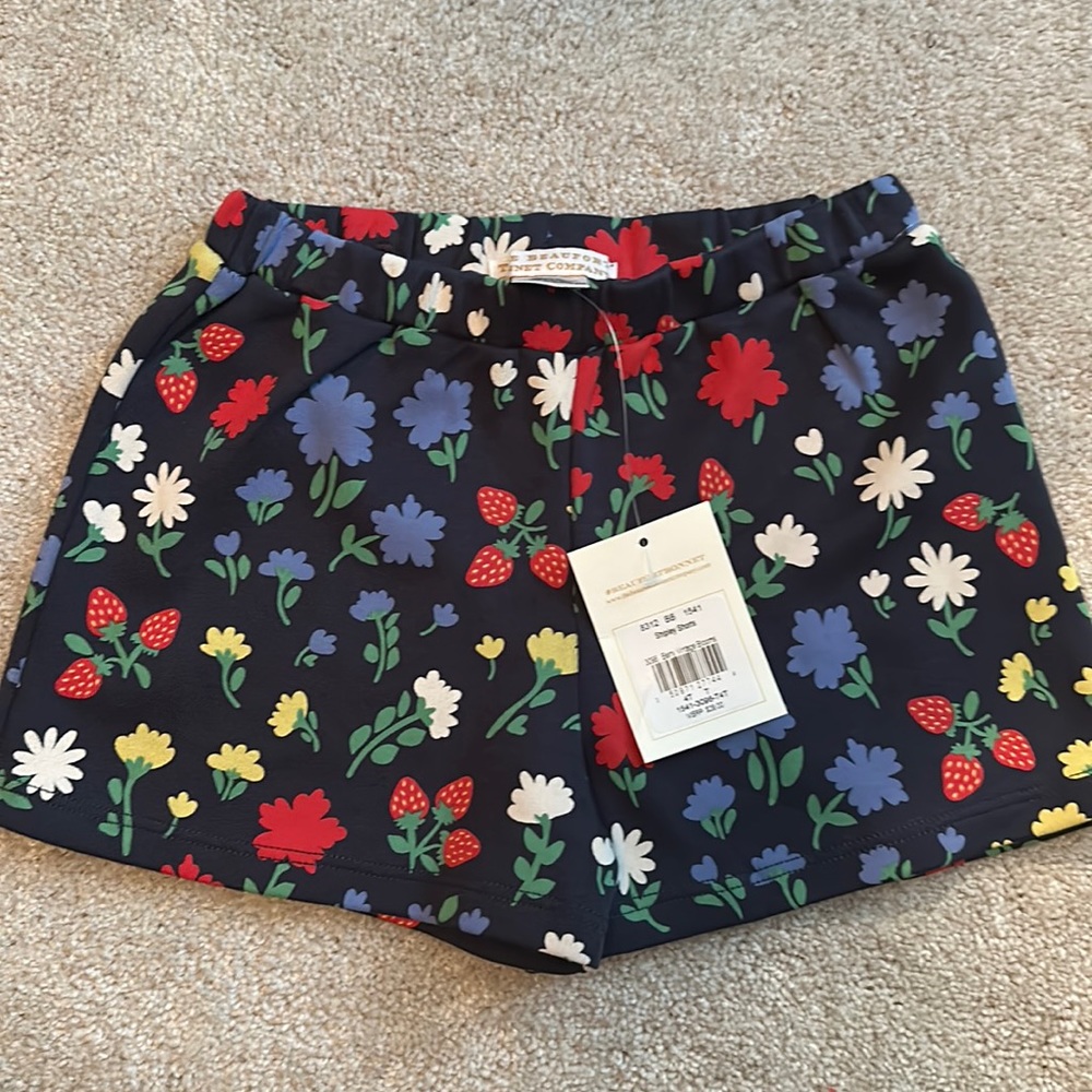 The Beaufort bonnet company berry vintage blooms 4T